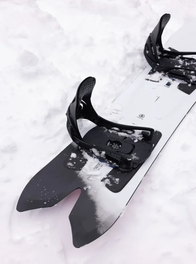 Burton Family Tree 3D Channel Surfer Flat Top Snowboard
