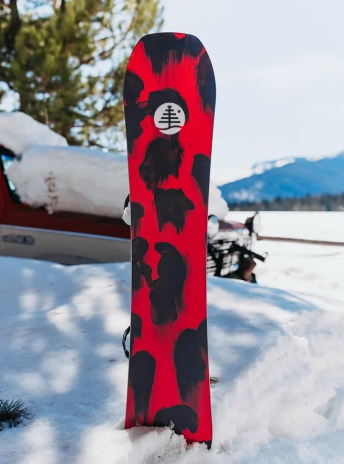 Burton Family Tree Hometown Hero Camber snowboard til børn