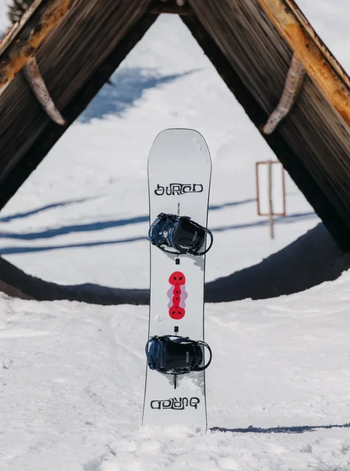 Burton Free Thinker Camber snowboard til mænd